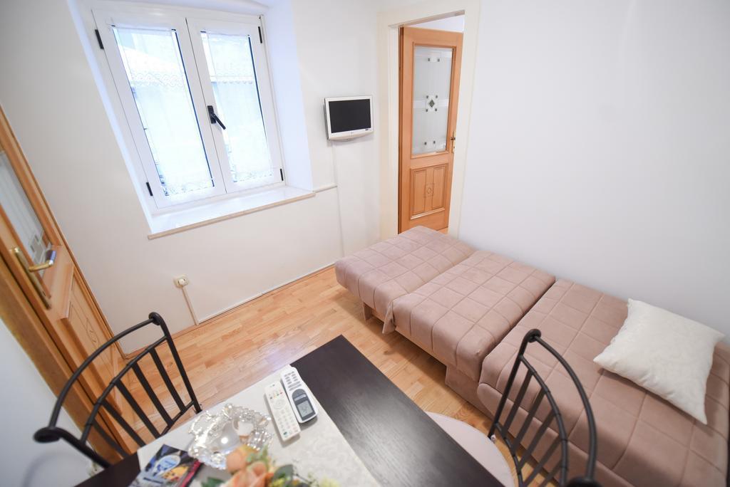 Apartment Duje Split Exteriör bild