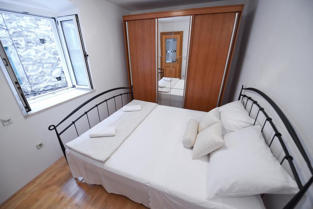 Apartment Duje Split Exteriör bild